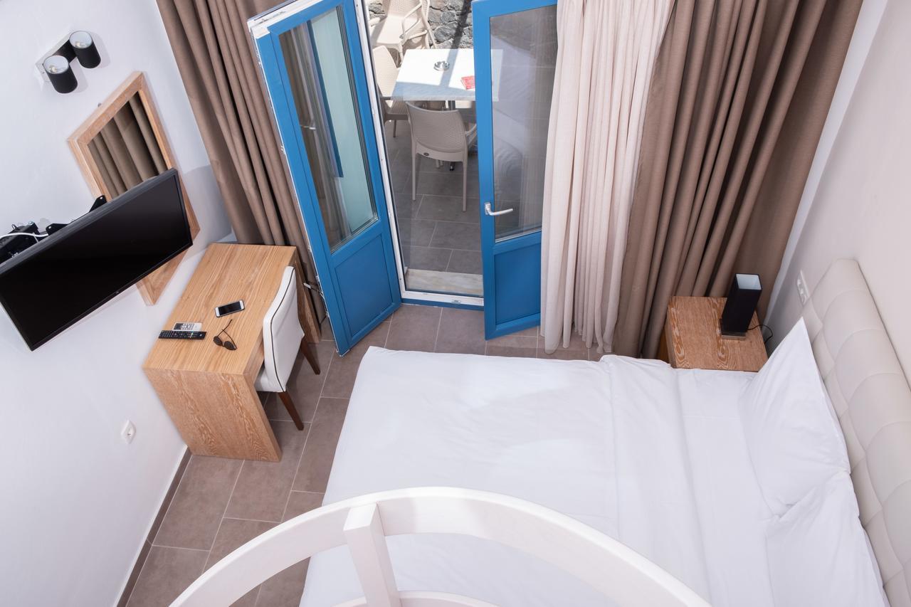 Tristhenia Aparthotel Períssa Eksteriør bilde