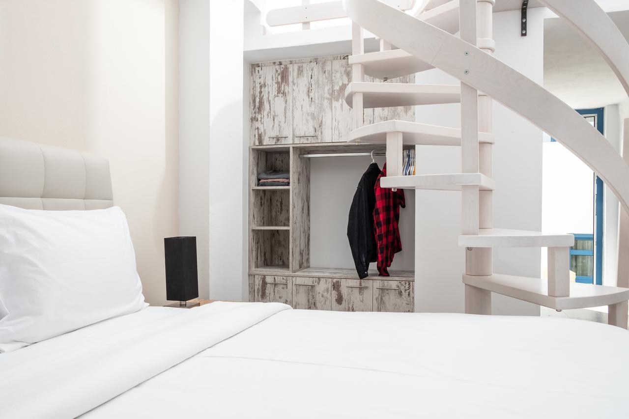 Tristhenia Aparthotel Períssa Eksteriør bilde