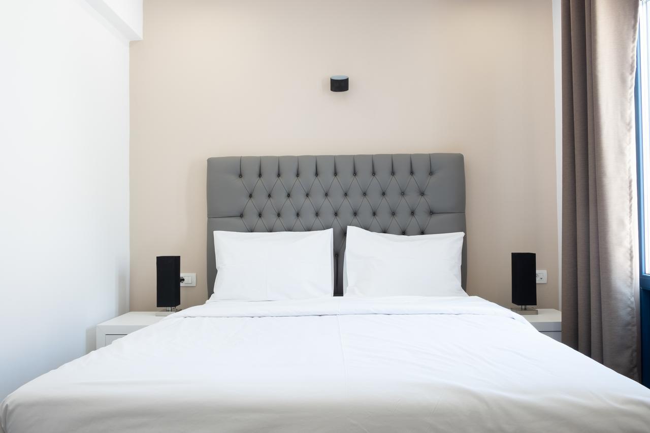Tristhenia Aparthotel Períssa Eksteriør bilde