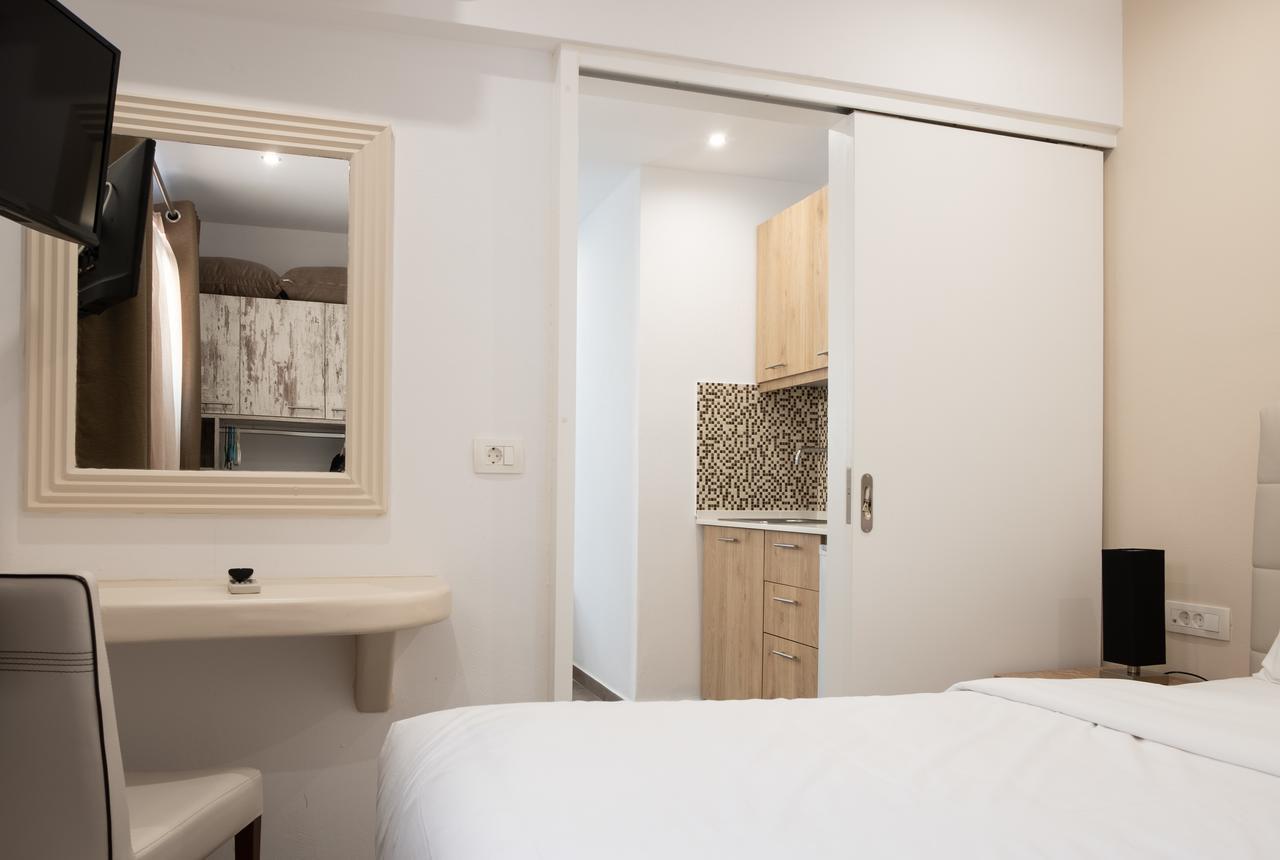 Tristhenia Aparthotel Períssa Eksteriør bilde