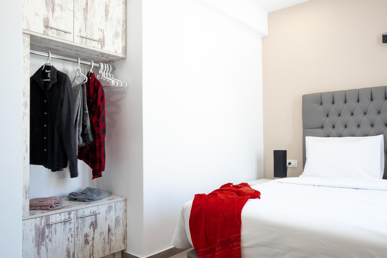 Tristhenia Aparthotel Períssa Eksteriør bilde