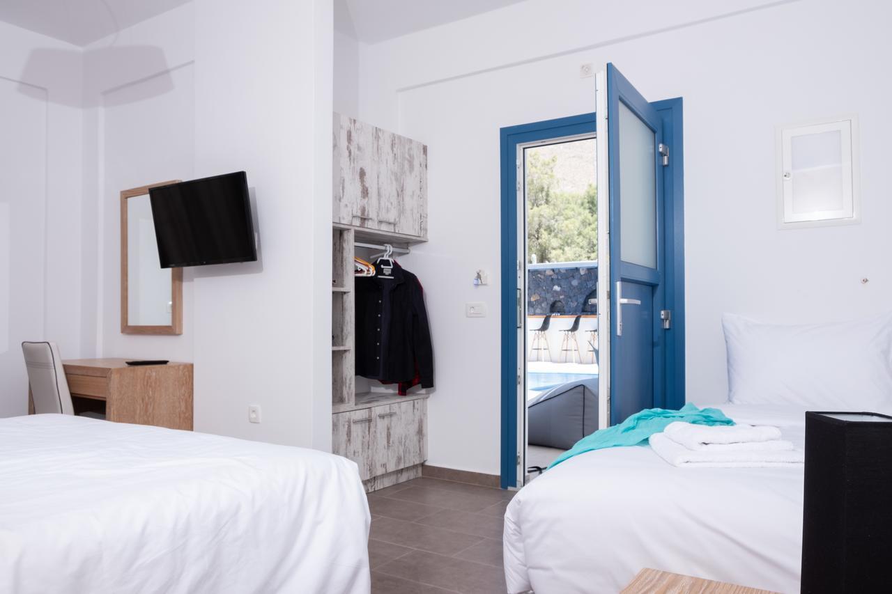 Tristhenia Aparthotel Períssa Eksteriør bilde