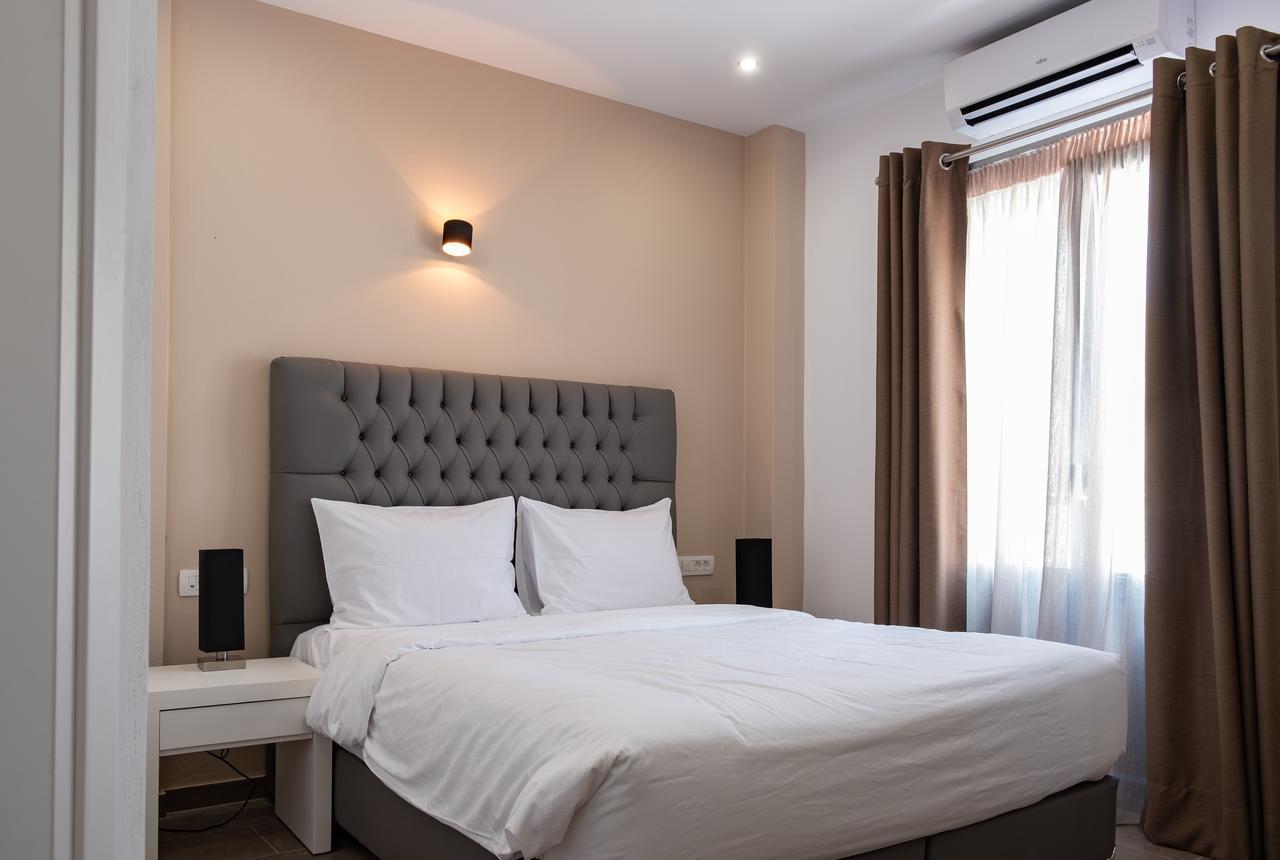 Tristhenia Aparthotel Períssa Eksteriør bilde