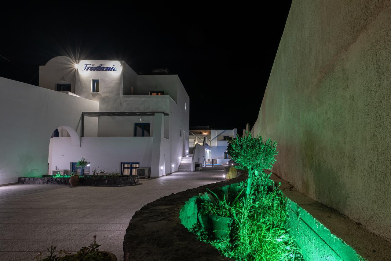 Tristhenia Aparthotel Períssa Eksteriør bilde