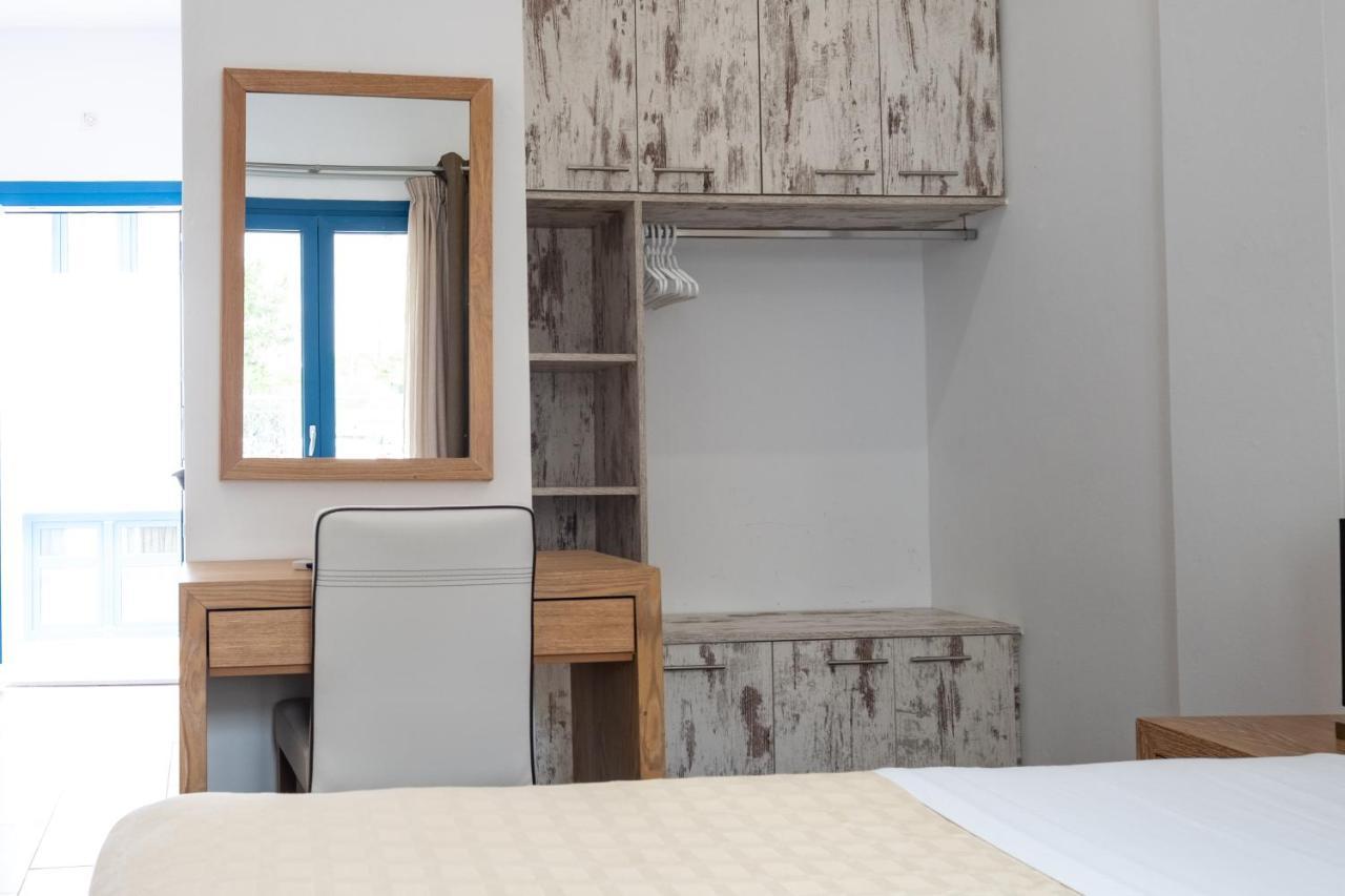Tristhenia Aparthotel Períssa Eksteriør bilde