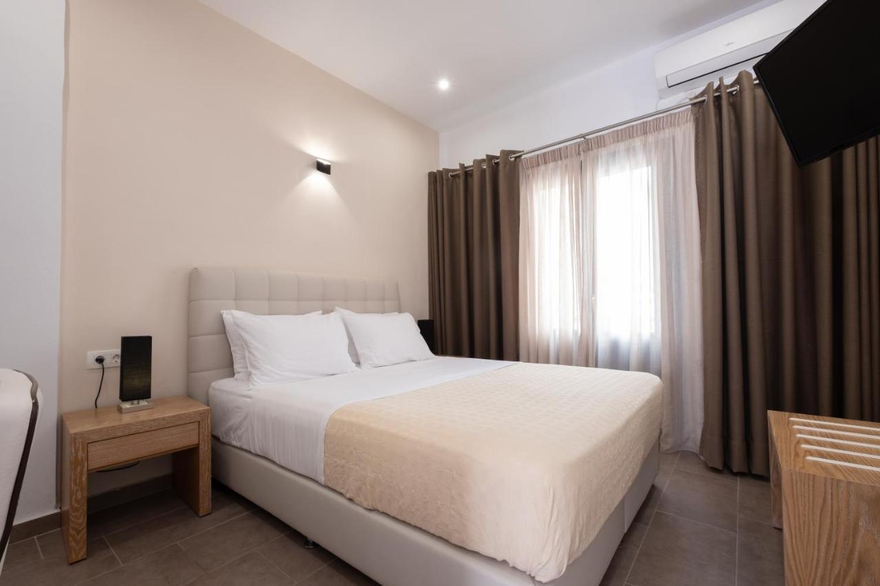 Tristhenia Aparthotel Períssa Eksteriør bilde